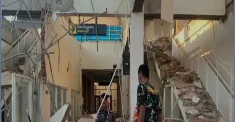 ইন্দোনেশিয়ার ফ্লোরেসে ৭.৭ মাত্রার ভূমিকম্পে নিহত ২