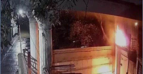 চট্টগ্রামে সাবেক শিক্ষামন্ত্রী নওফেলের পারিবারিক বাসভবনে হামলা ও আগুন