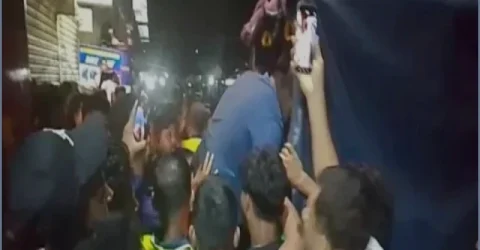 চাঁদা না পেয়ে হামলা, এনসিপির ৫ নেতা গ্রেপ্তার