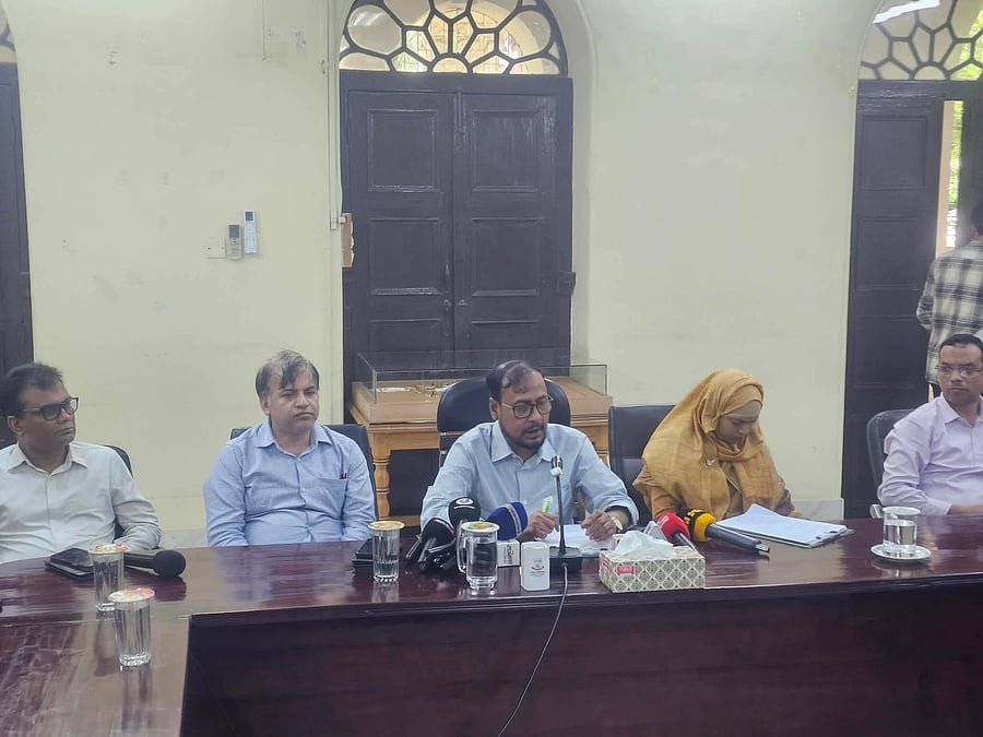 জগন্নাথ বিশ্ববিদ্যালয়ে সংঘর্ষ: তদন্ত কমিটি গঠন করলেন উপাচার্য
