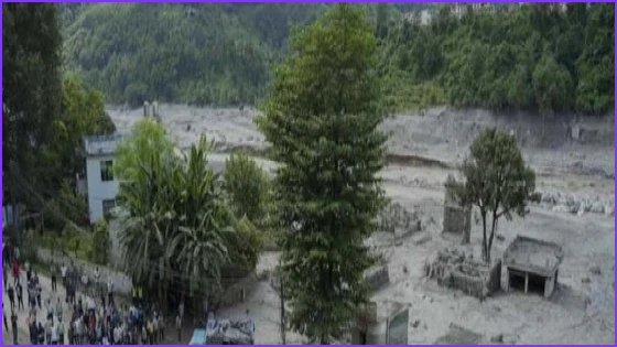 নেপালে হড়পা বানে নিখোঁজ পশ্চিমবঙ্গের ৩২ পর্যটক