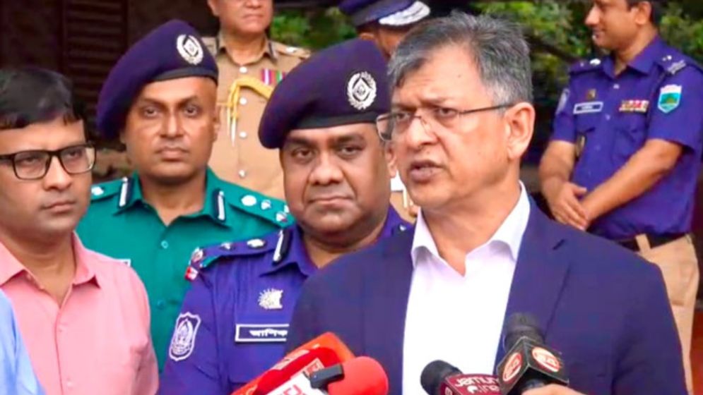 বেনজীরকে ফেরাতে দুবাইয়ে ল’ ফার্ম নিয়োগ দিয়েছে সরকার