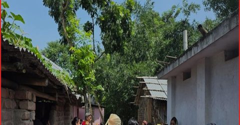 রাজশাহীর চারঘাটে বিদ্যুৎস্পৃষ্ট হয়ে শ্বশুর ও পুত্রবধূর মৃত্যু