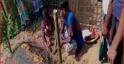 সখীপুরে মৃত নারীকে জীবিত করার দাবিতে কবরের পাশে ওঝার ঝাড়ফুঁক
