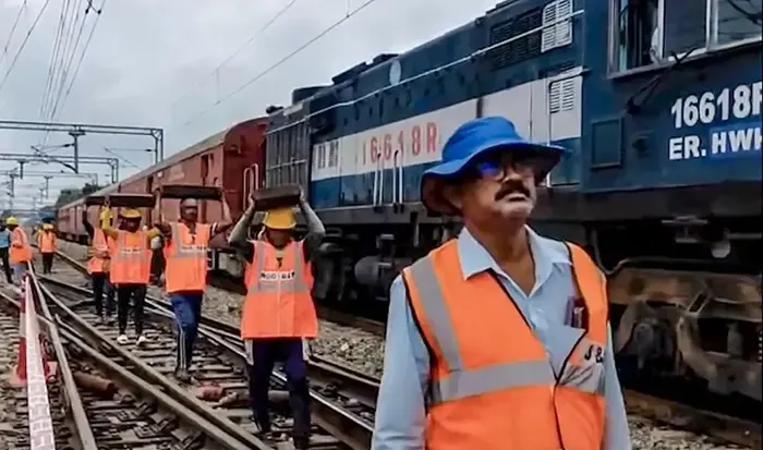 সীমান্তে রেল অবকাঠামো উন্নয়নে ৪৫ হাজার কোটি রুপির বিনিয়োগ পরিকল্পনা ভারতের