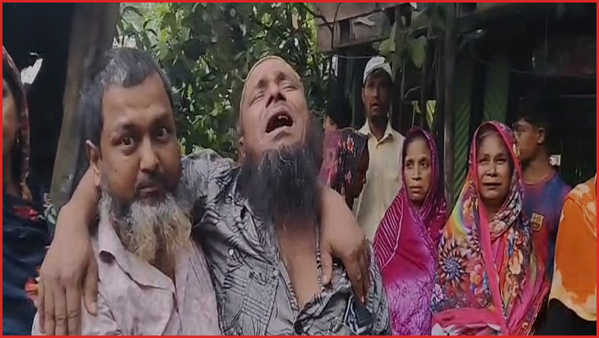 কক্সবাজার থেকে ফেরার পথে মোটরসাইকেল দুর্ঘটনায় দুই বন্ধুর মৃত্যু