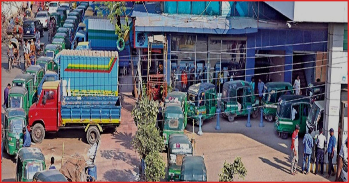 তীব্র গ্যাস সংকটে বিপর্যস্ত পরিবহন খাত, বিপাকে সাড়ে তিন লাখ সিএনজি চালক