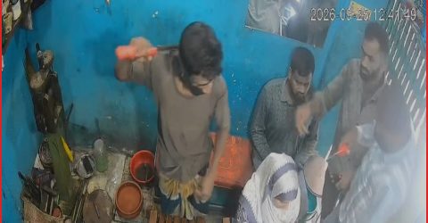 বন্দরে সোনার দোকানে দিনদুপুরে ডাকাতি, সিসিটিভি দেখে আটক ১