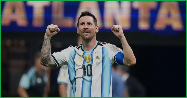 রাফিনিয়ার টানা দ্বিতীয় হ্যাটট্রিকে সেভিয়াকে ওড়াল বার্সেলোনা