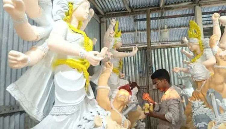 আনোয়ারায় শারদীয় দুর্গোৎসবের প্রস্তুতি: নিরাপত্তায় কঠোর নজরদারি