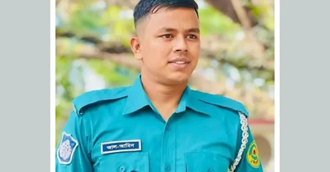 চট্টগ্রামে ছিনতাইকারী ধাওয়া করতে গিয়ে বাসের ধাক্কায় কনস্টেবলের মৃত্যু
