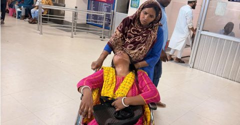 হুমকির মুখে চমেক থেকে পালাতে হলো মহিলা দলের নেত্রীকে