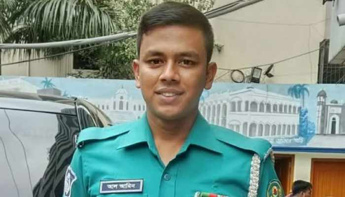ছিনতাইকারী ধাওয়া করতে গিয়ে বাসের ধাক্কায় প্রাণ হারালেন কনস্টেবল