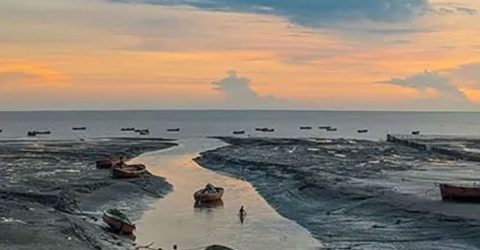 সীতাকুণ্ডের সমুদ্র উপকূলে অজ্ঞাত শিশুর দেহ উদ্ধার