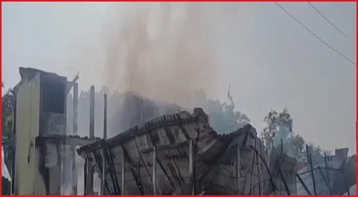 কক্সবাজারের ইনানীতে রিসোর্টে ভয়াবহ অগ্নিকাণ্ড, হতাহতের শঙ্কা