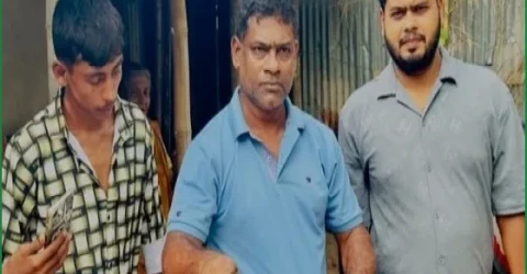 শ্রীমঙ্গলে রান্নাঘর থেকে অক্ষত অবস্থায় দাঁড়াশ সাপ উদ্ধার